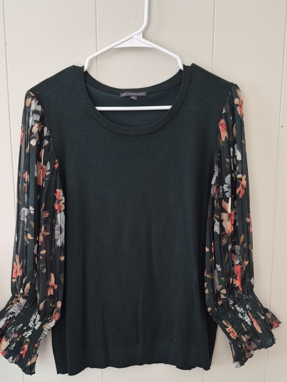 Apt. 9 Forest Green Sweater Top with Floral Pleated Sleeves